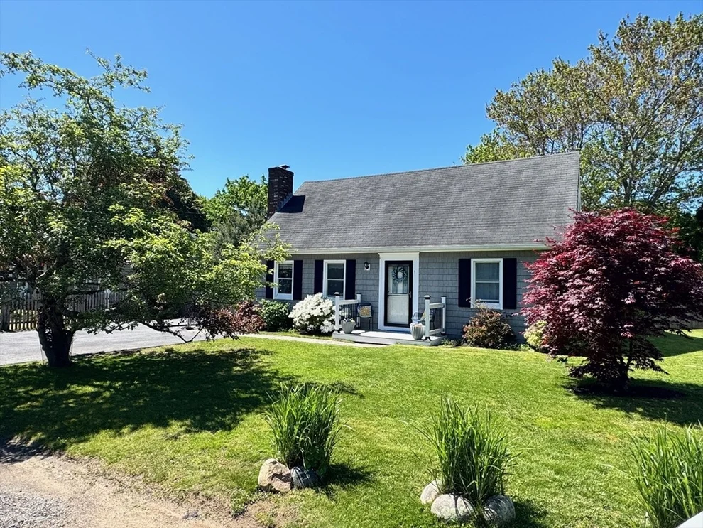 Unit for sale at 5 Blossom Lane, Gloucester, MA 01930