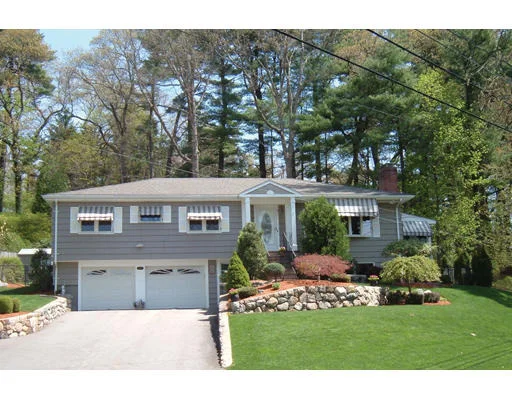 Unit for sale at 1 Needhamdale Rd, Needham, MA 02492