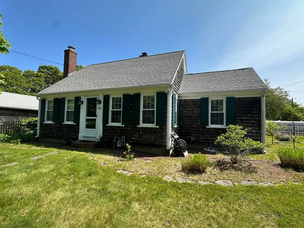 Unit for sale at 91 Division St, Harwich, MA 02671