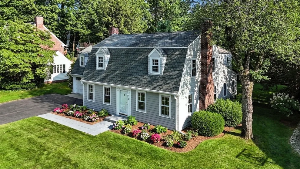 Unit for sale at 29 Englewood Rd, Longmeadow, MA 01106