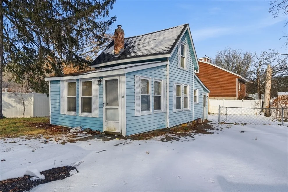 Unit for sale at 51 Bellevue Ave, Dracut, MA 01826