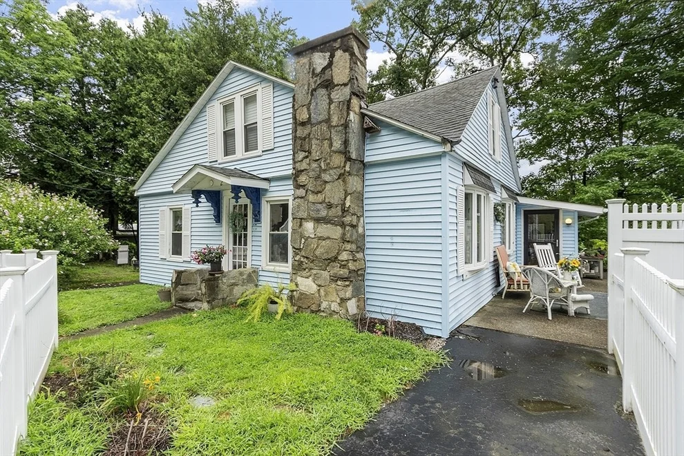 Unit for sale at 2 Natural History Dr, Worcester, MA 01605