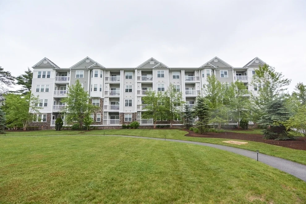 Unit for sale at 62 Abigail Way, Reading, MA 01867