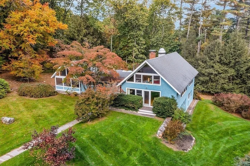 Unit for sale at 29 King Ln, Concord, MA 01742