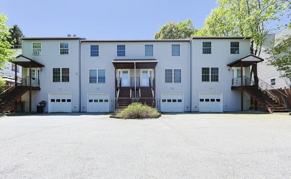Unit for sale at 52 Heywood St, Worcester, MA 01604