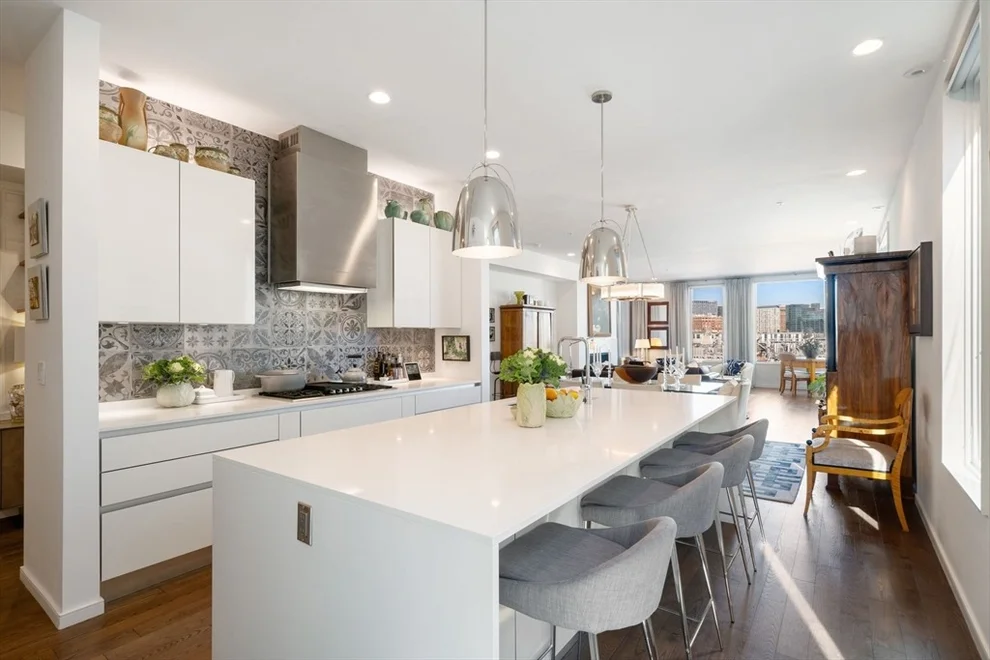 Unit for sale at 509 E 1st, Boston, MA 02127