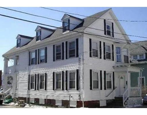 Unit for sale at 20 Bennett Cir, Lynn, MA 01905