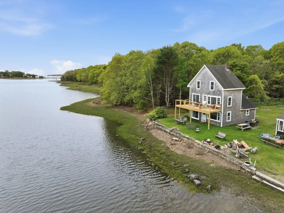 Unit for sale at 63 Oakdale Ave, Marion, MA 02738
