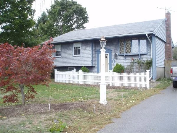 Unit for sale at 7 Pierce Rd, Marshfield, MA 02050