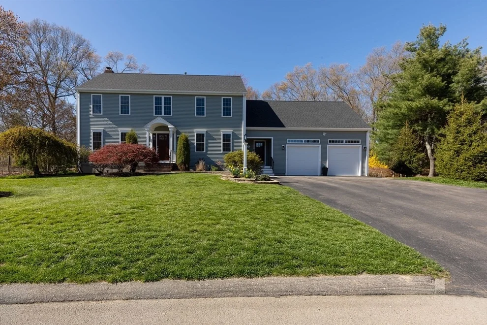 Unit for sale at 118 Fairway Drive, Attleboro, MA 02703
