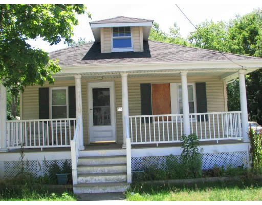 Unit for sale at 491 Crescent St, Brockton, MA 02302