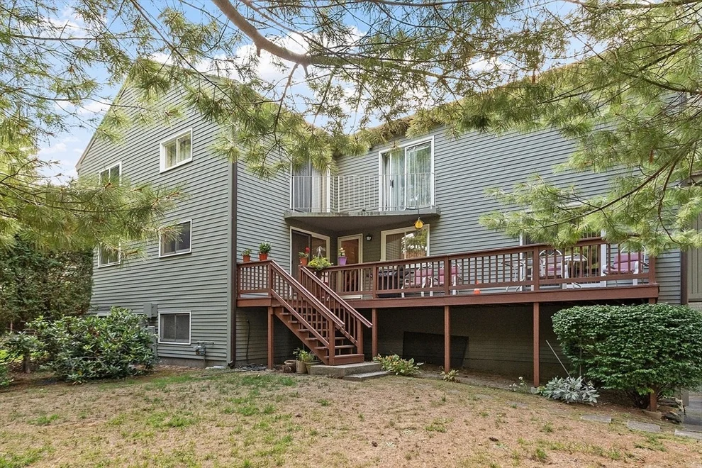 Unit for sale at 102 Captain Eames Cir, Ashland, MA 01721