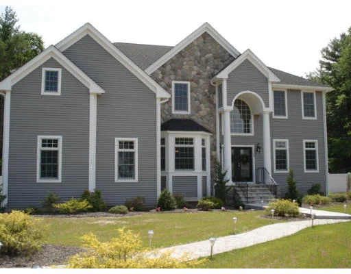 Unit for sale at 20 Lakewoods Drive, Merrimac, MA 01860