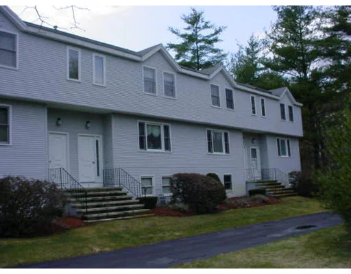 Unit for sale at 7 Villa Roma Drive, Tewksbury, MA 01876