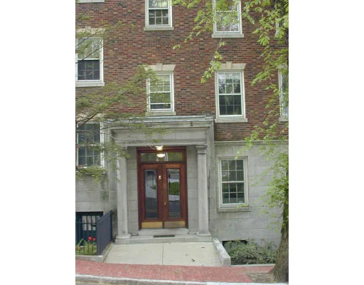 Unit for sale at 86 Buckingham Street, Cambridge, MA 02138