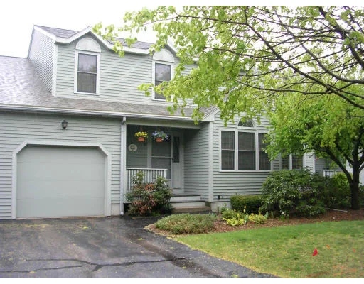 Unit for sale at 11 Spruce Pond Rd, Franklin, MA 02038