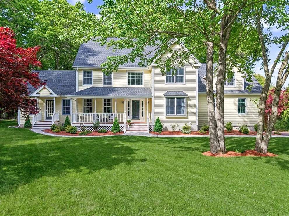 Unit for sale at 16 Stable Way, Medway, MA 02053