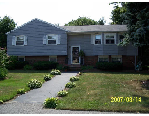 Unit for sale at 2 Meadow Dr, Middleton, MA 01949