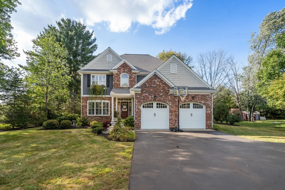 Unit for sale at 149 West St, Attleboro, MA 02703