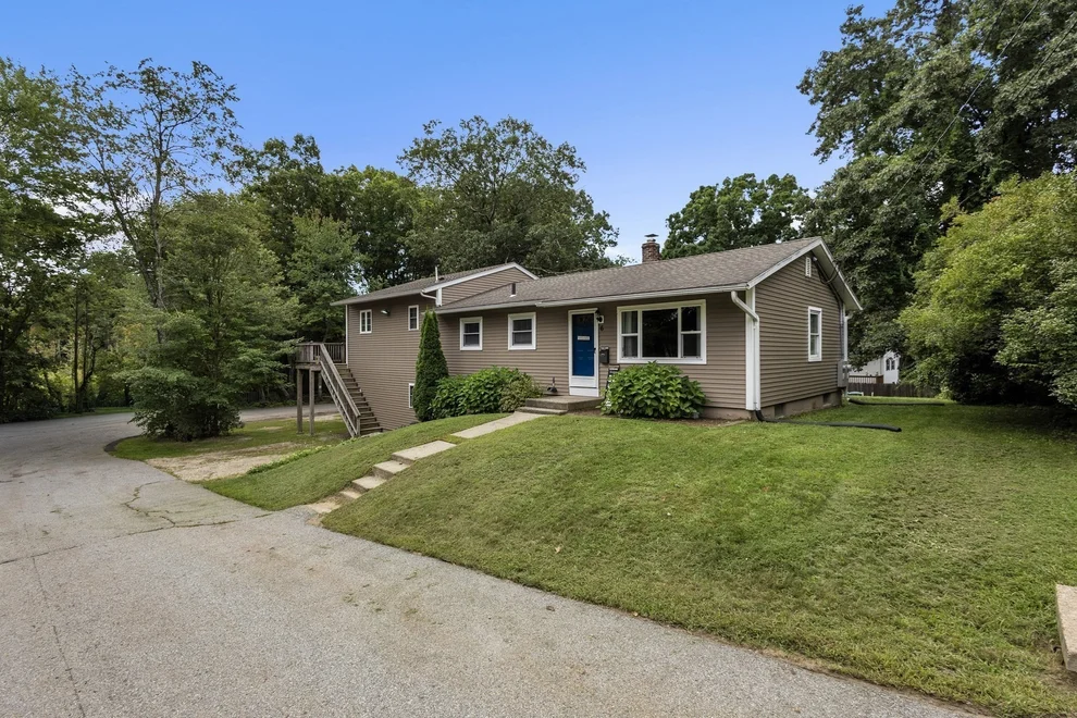 Unit for sale at 6 Pitcairn Ave, Leicester, MA 01524