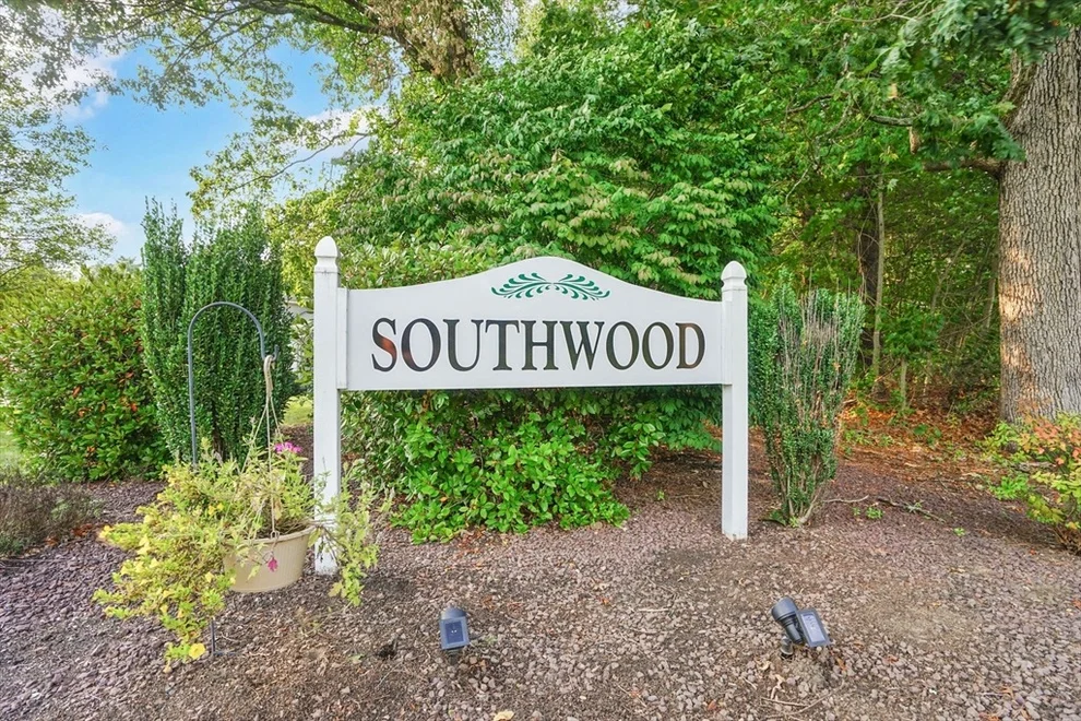 Unit for sale at 2 Southwood Circle, Hampden, MA 01036