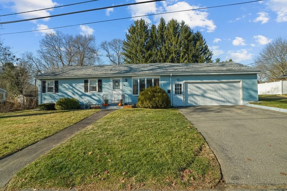 Unit for sale at 141 Butternut Rd, Somerset, MA 02726