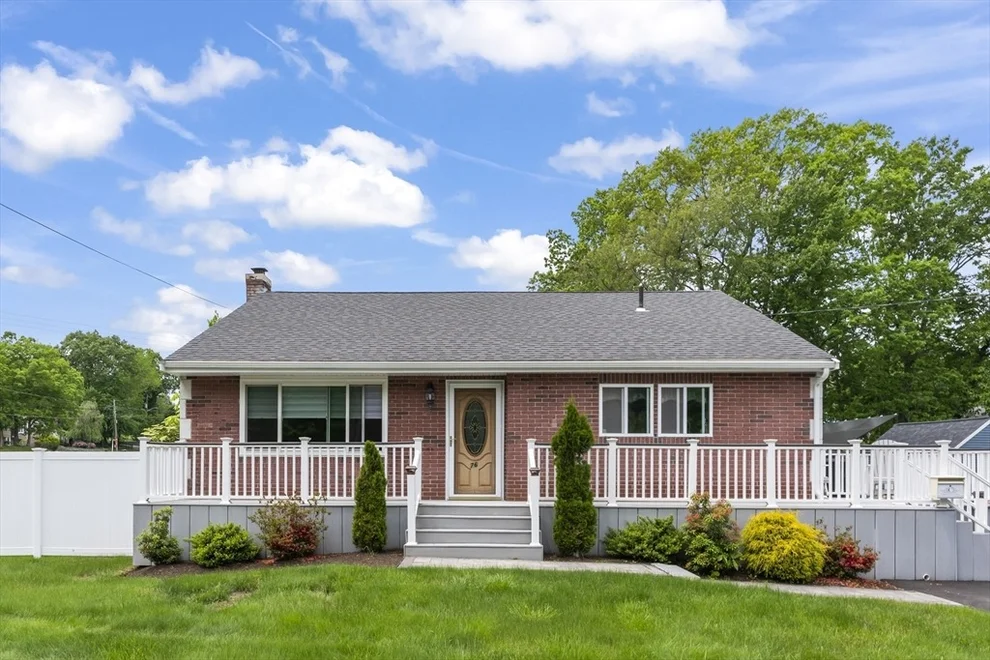 Unit for sale at 76 Maplewood Cir, Brockton, MA 02302