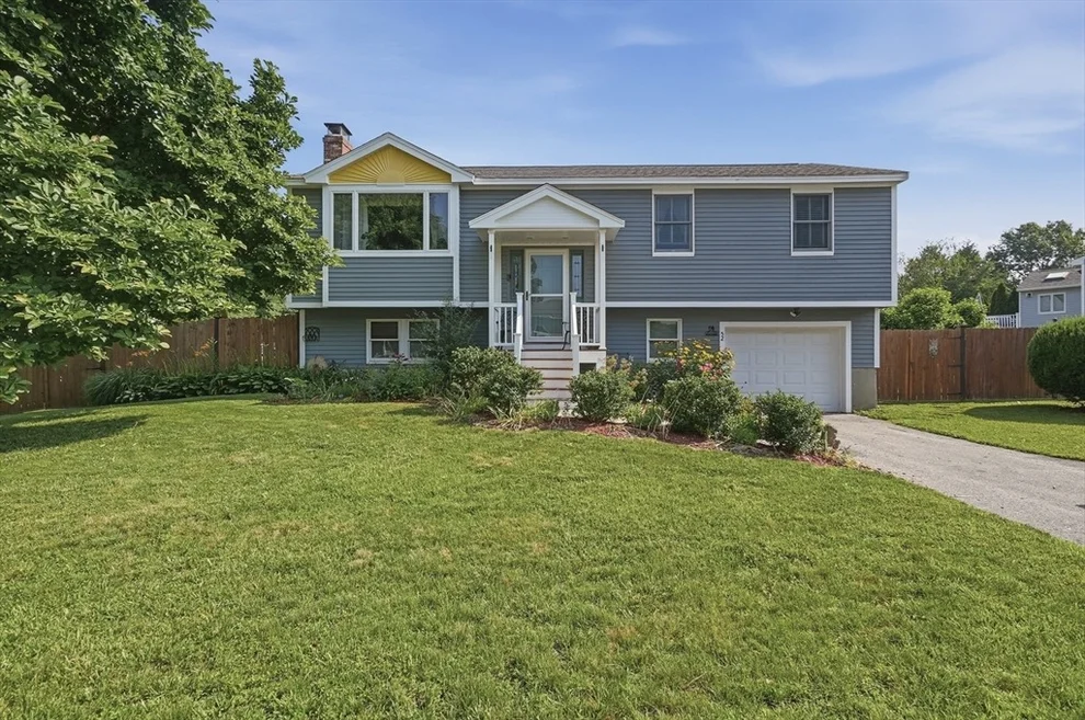 Unit for sale at 52 Sherwood Dr, Haverhill, MA 01835