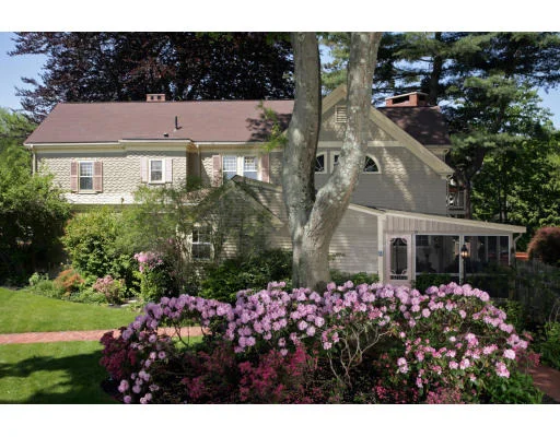 Unit for sale at 44 Leavitt St, Hingham, MA 02043