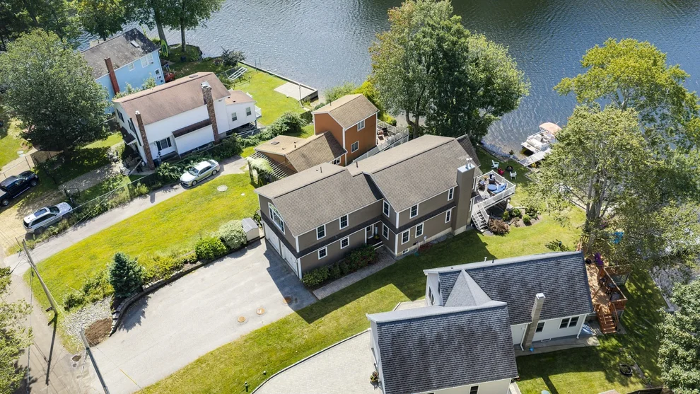 Unit for sale at 31 Burncoat Ln, Leicester, MA 01524