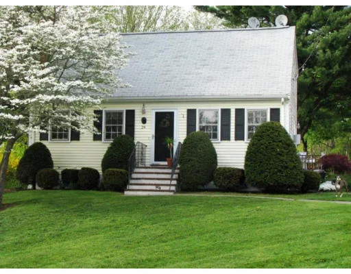 Unit for sale at 24 Skyline Drive, Franklin, MA 02038