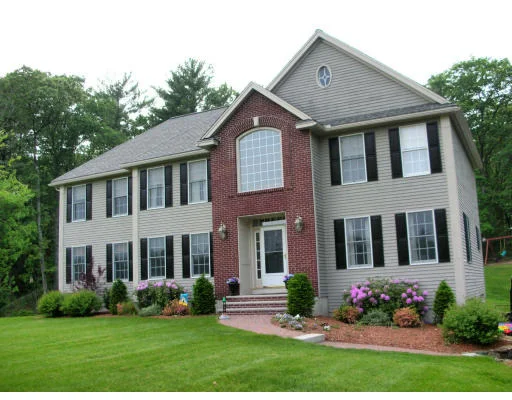 Unit for sale at 11 Esty Way, Groveland, MA 01834