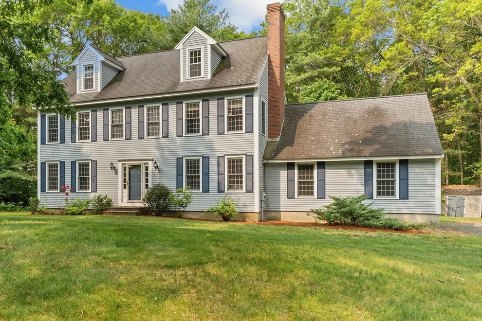 Unit for sale at 2 Hickory Ln, Georgetown, MA 01833