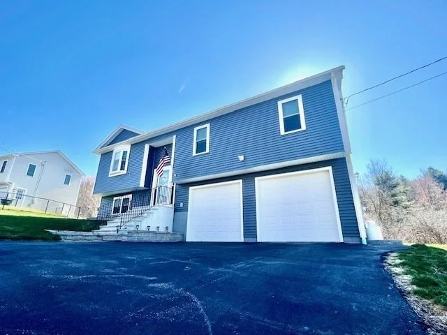 Unit for sale at 4 Valley View Dr, Spencer, MA 01562