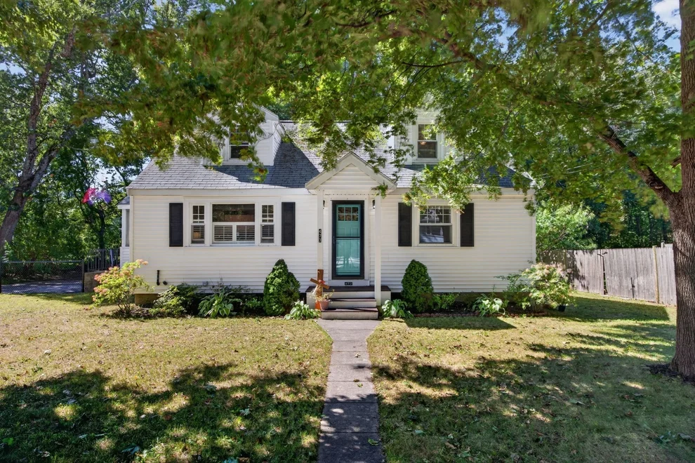 Unit for sale at 473 Foster Rd, Tewksbury, MA 01876