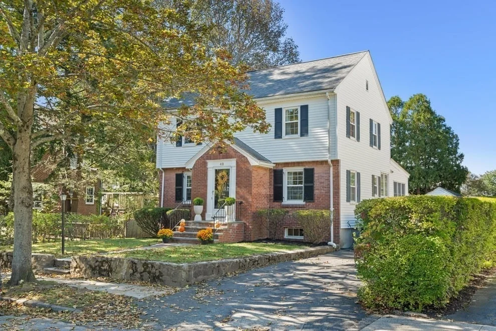 Unit for sale at 42 Baker Ave, Beverly, MA 01915