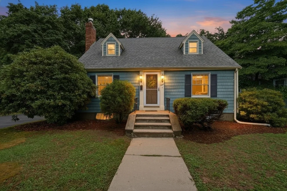 Unit for sale at 8 Brackett Ave, Stoneham, MA 02180
