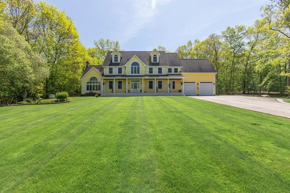 Unit for sale at 27 Sullivan Blvd, Oxford, MA 01540