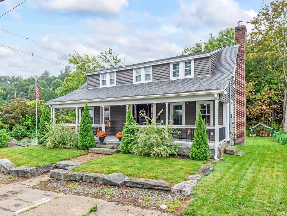 Unit for sale at 101 S Main St, Uxbridge, MA 01569