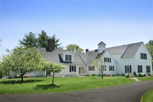 Unit for sale at 4 Farm Lane, Sudbury, MA 01776
