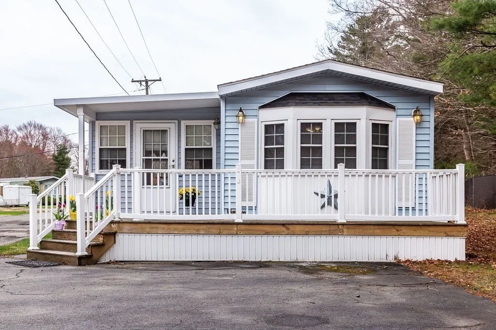 Unit for sale at 305 Turnpike St, Easton, MA 02375