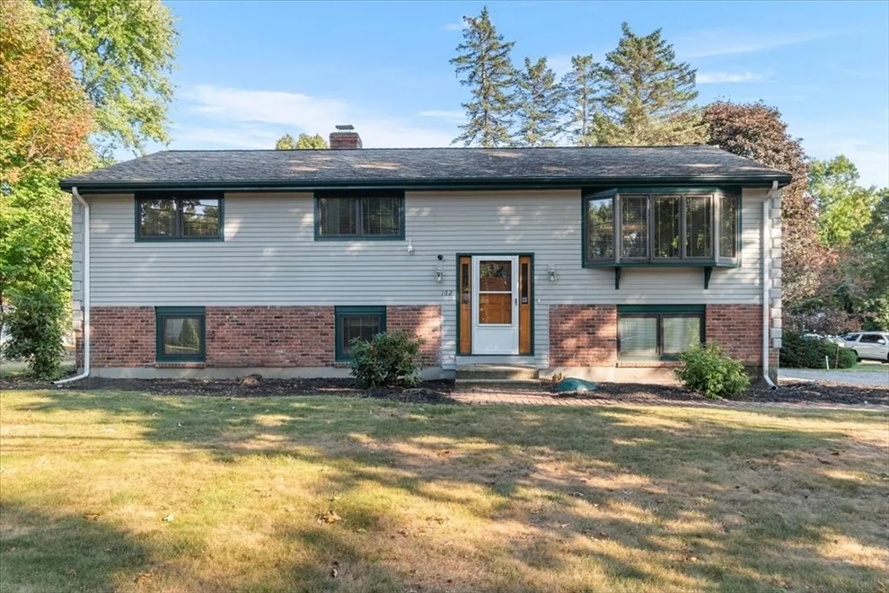 Unit for sale at 162 Prospect St, Shrewsbury, MA 01545