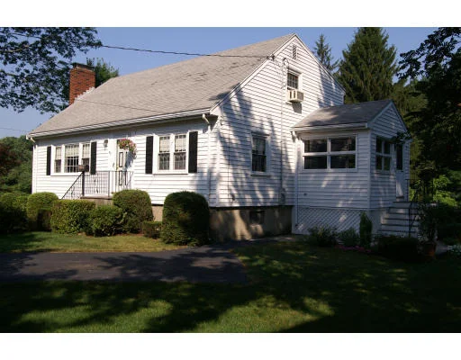 Unit for sale at 53 Brookside Ave, Winchester, MA 01890