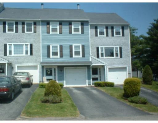 Unit for sale at 7-4 Tuck Farm Rd, Auburn, MA 01501