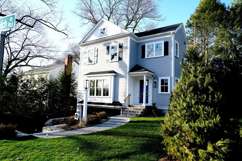 Unit for sale at 2 Welch Rd, Lexington, MA 02421