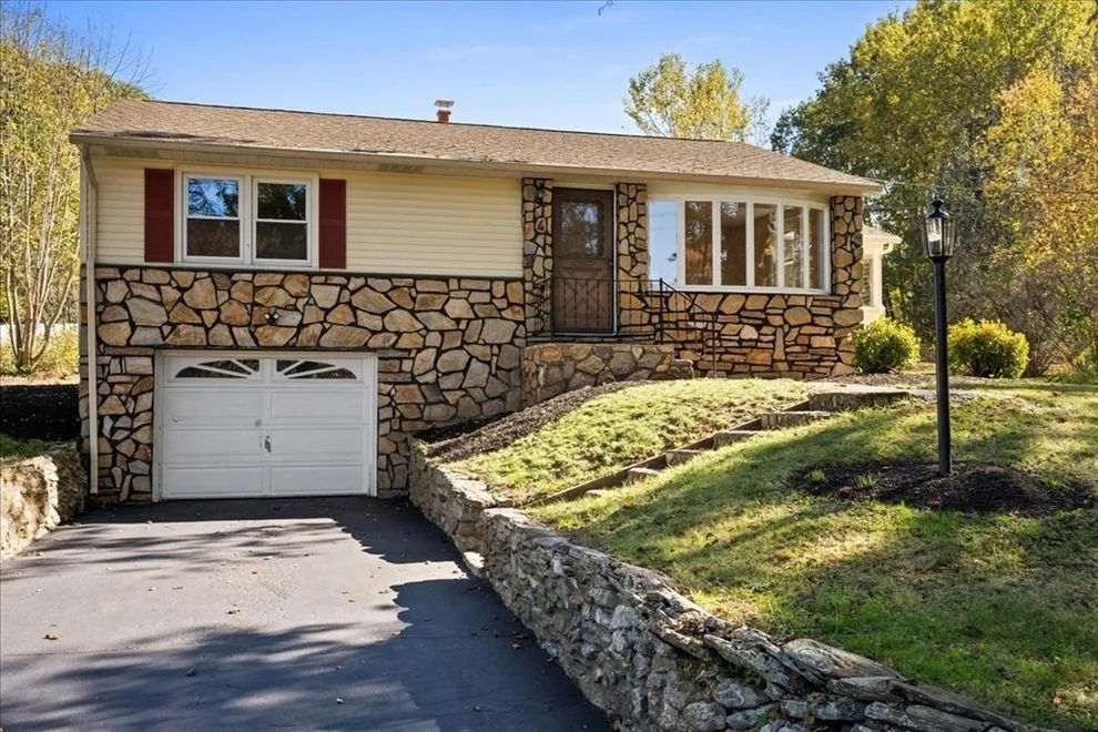 Unit for sale at 4 G H Wilson Rd, Spencer, MA 01562