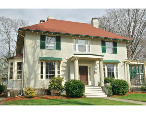 Unit for sale at 29 Oxford Street, Winchester, MA 01890