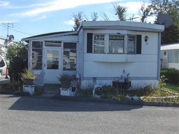 Unit for sale at 131 Washington St No 64, Foxboro, MA 02035