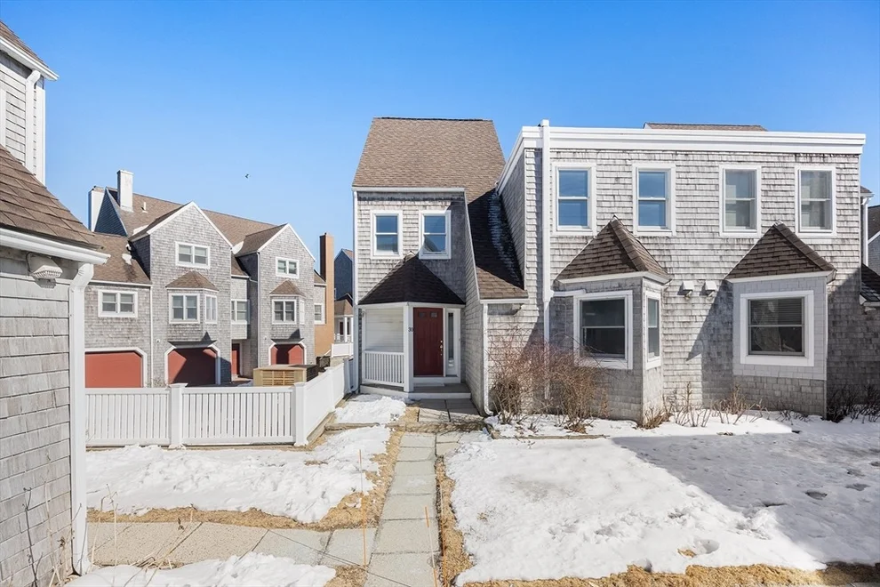 Unit for sale at 30 Commodore Ct, Hull, MA 02045