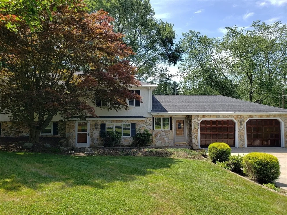 Unit for sale at 416 Highland St, East Bridgewater, MA 02333